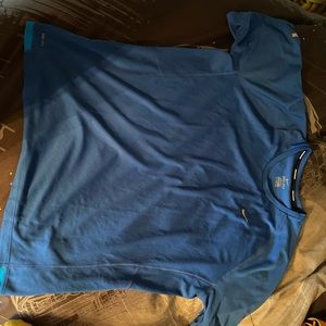Blue Nike Runner Miler shirt